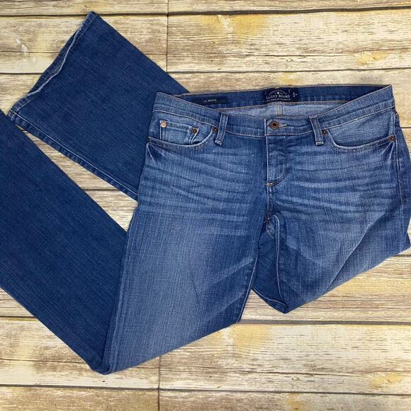 Lucky Brand Medium Wash Distressed Bootcut Jeans Womens Size 8/29R - Picture 1 of 11
